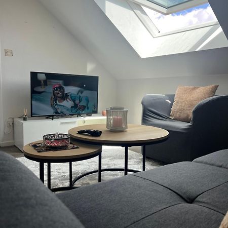 Superbe Appartement Tres Calme Et Confortable Reims Dış mekan fotoğraf