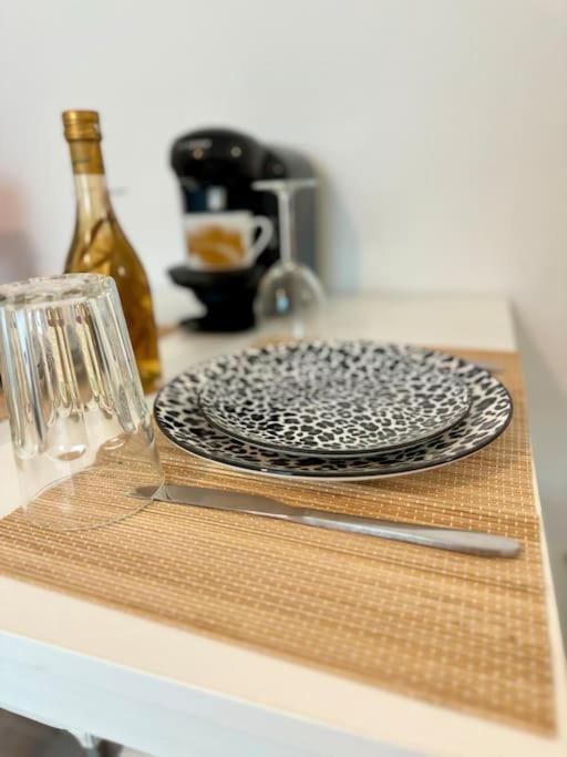 Superbe Appartement Tres Calme Et Confortable Reims Dış mekan fotoğraf