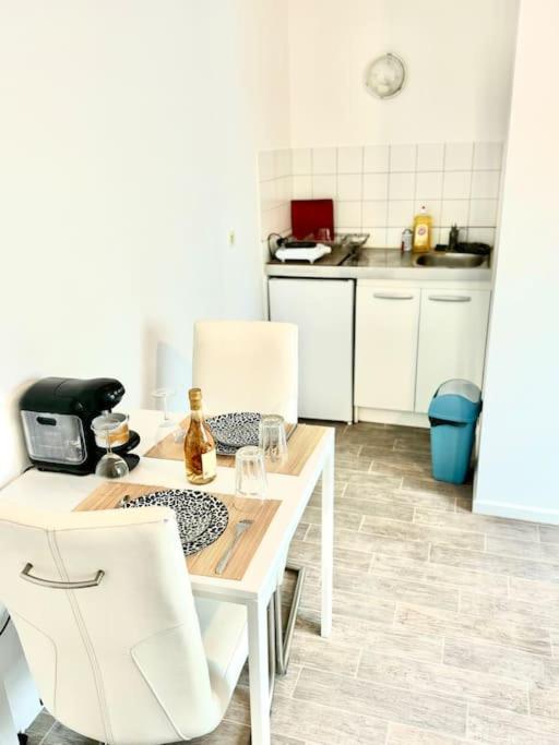 Superbe Appartement Tres Calme Et Confortable Reims Dış mekan fotoğraf