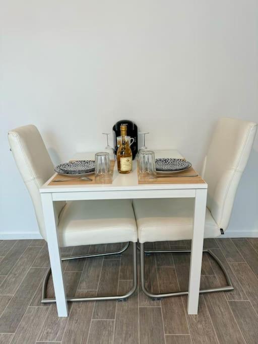 Superbe Appartement Tres Calme Et Confortable Reims Dış mekan fotoğraf
