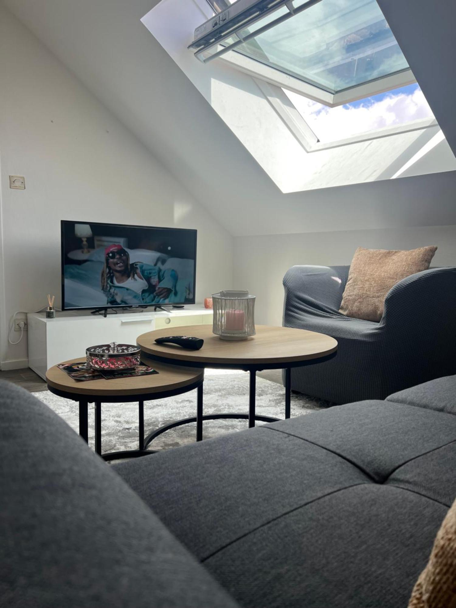 Superbe Appartement Tres Calme Et Confortable Reims Dış mekan fotoğraf