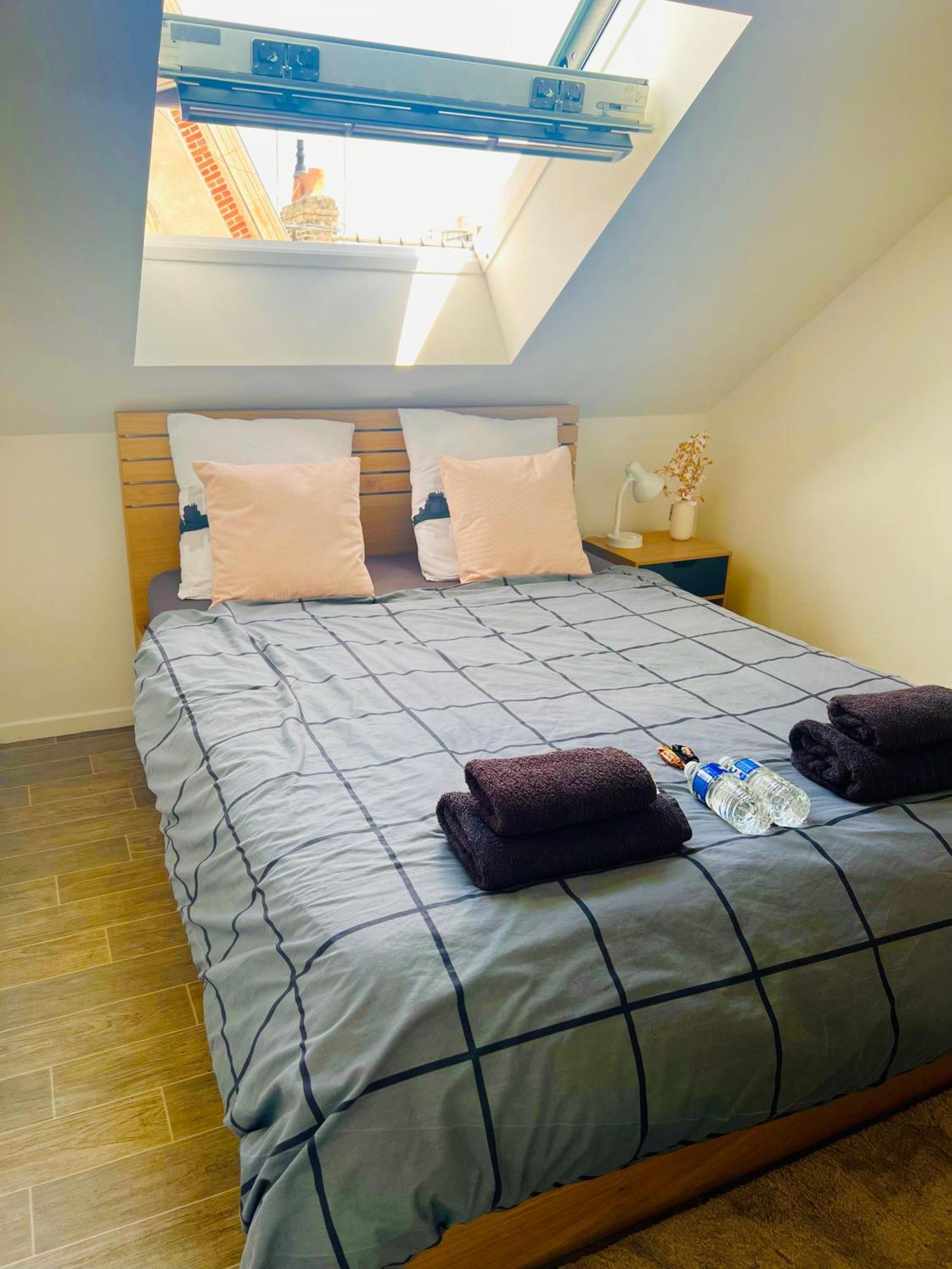 Superbe Appartement Tres Calme Et Confortable Reims Dış mekan fotoğraf